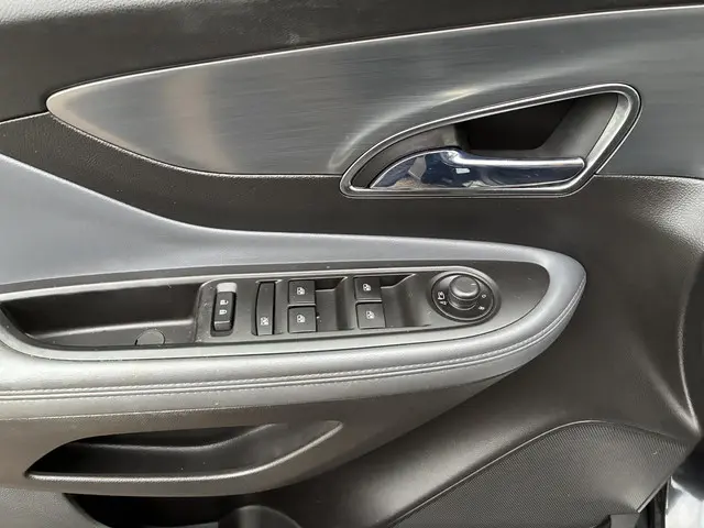 Opel Mokka 1.4 T 140 pk Cosmo 2016 Benzine 14