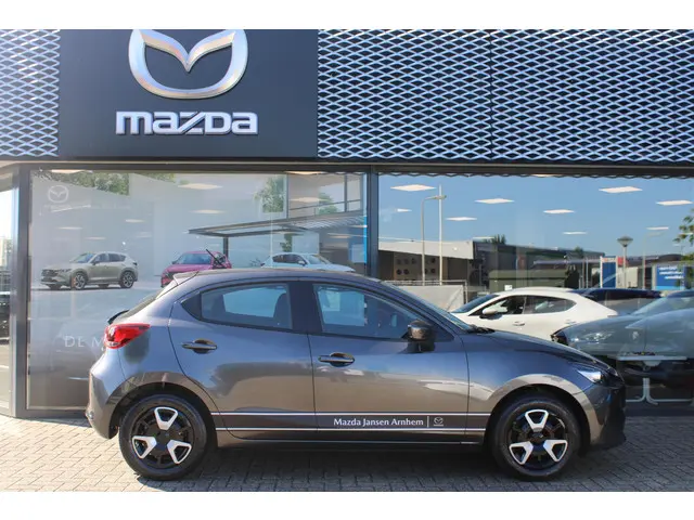 Mazda 2 1.5 e-SkyActiv-G 90 Centre-Line 2023 Benzine 4