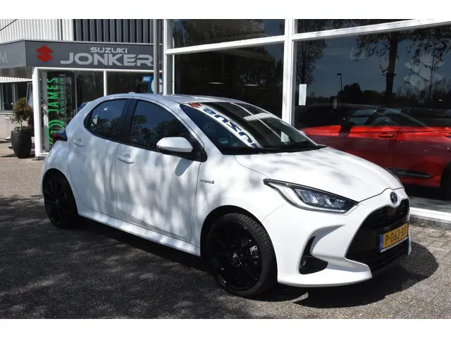 Toyota Yaris 1.5 Hybrid automaat 2022 Hybride Benzine 19