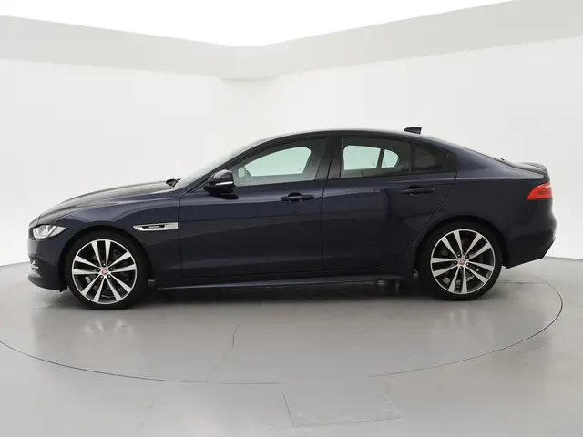 Jaguar XE 2.0T 200 PK AUT. R-SPORT *59.280 KM* 2019 Benzine 5