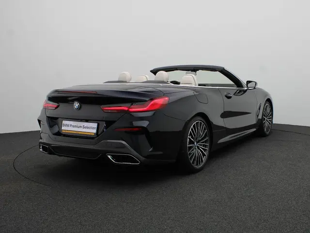 BMW 8 Serie M850i xDrive 2020 Benzine 2