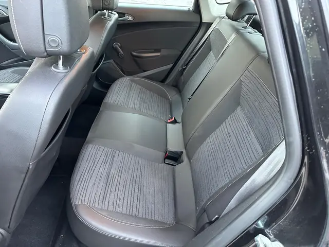 Opel Astra NOTCHBACK BA2H4EHTA5 2014 Benzine 11
