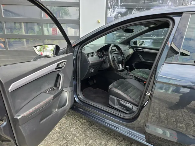 SEAT Ibiza 1.0 TSI FR Business |Automaat|Navi ! 2019 Benzine 14