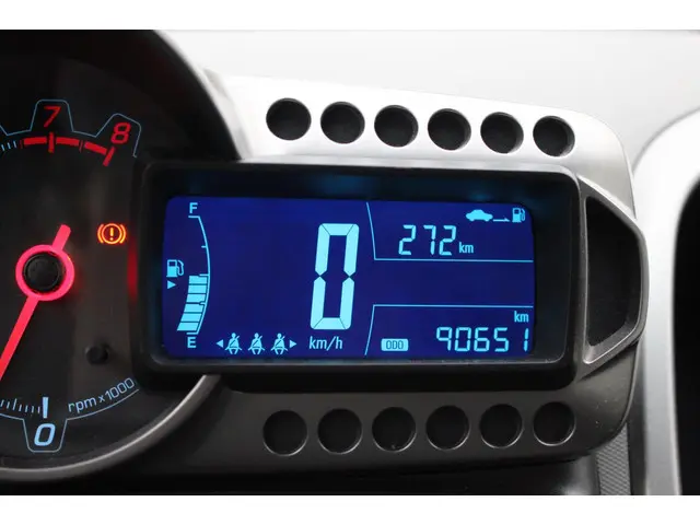 Chevrolet Aveo 1.6 2012 Benzine 15