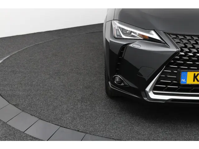 Lexus UX 300e Business 54 kWh 2020 Elektrisch 33