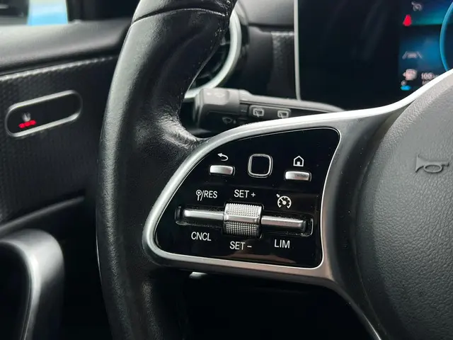 Mercedes-Benz A-Klasse 200 2019 Benzine 19