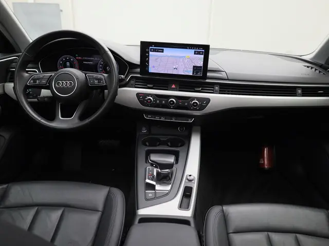 Audi A4 Avant 35 TFSI/150PK S Line 2021 Benzine 4