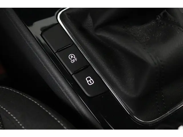 Škoda Fabia 1.0 TSI Ambition 2022 Benzine 32