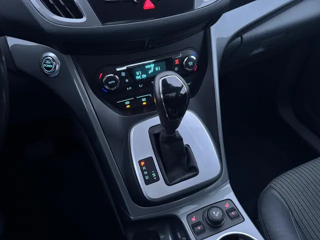 Ford C-MAX 2.0 TDCi Titanium 2013 Diesel 23