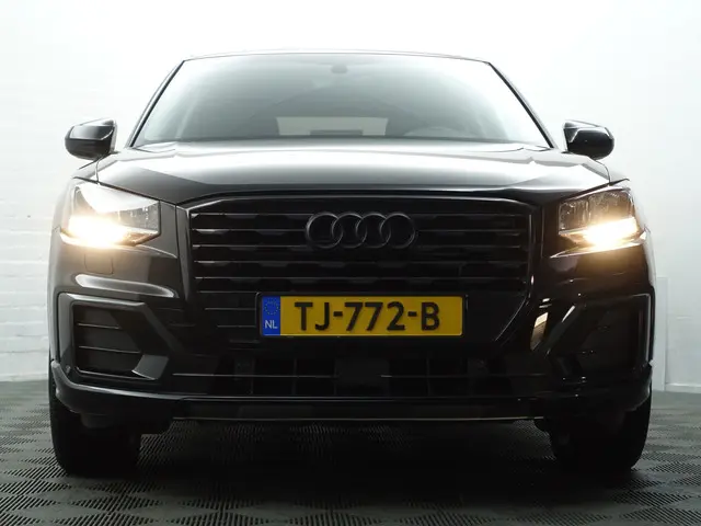 Audi Q2 1.6 TDI S-line Black Optic 2018 Diesel 30