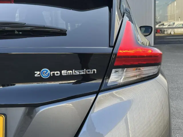 Nissan Leaf Tekna 40 kWh 2022 Elektrisch 48