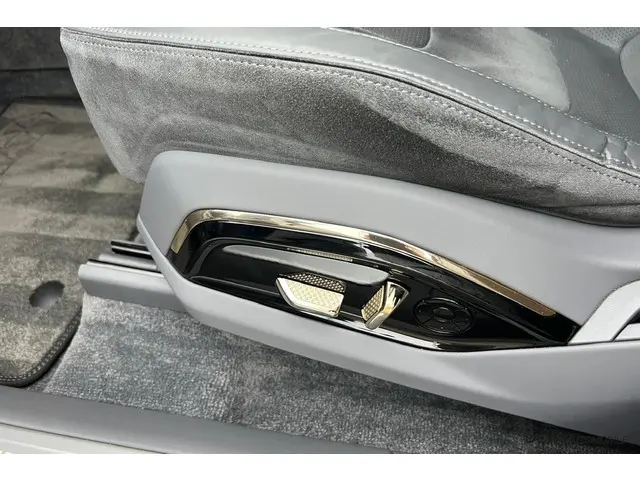 Lotus Eletre EDS 450 S 4WD 112 kWh 2023 Elektrisch 13