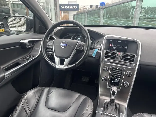 Volvo XC60 2.0 T5 FWD Summum 2014 Benzine 15