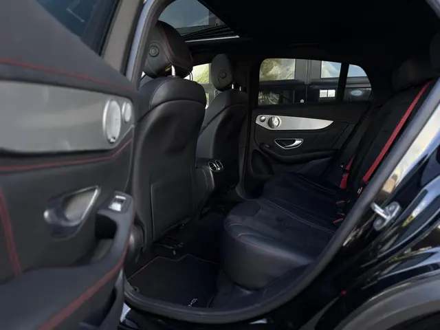 Mercedes-Benz GLC AMG 43 4MATIC 2017 Benzine 11