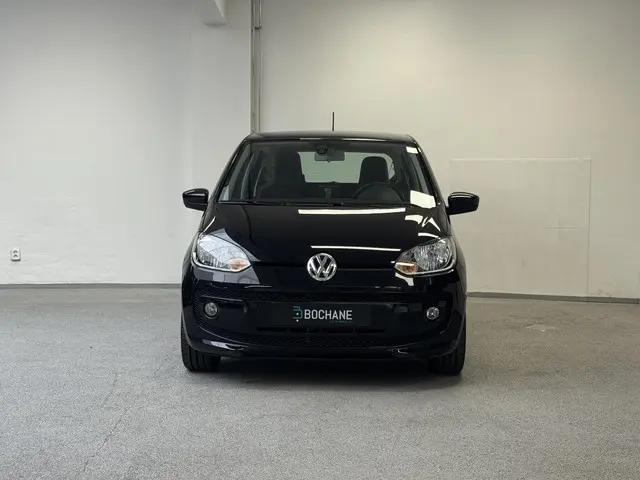 Volkswagen up! 1.0 Aut. High up! 2015 Benzine 10