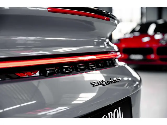 Porsche 911 Turbo S Coupé 2021 Benzine 10