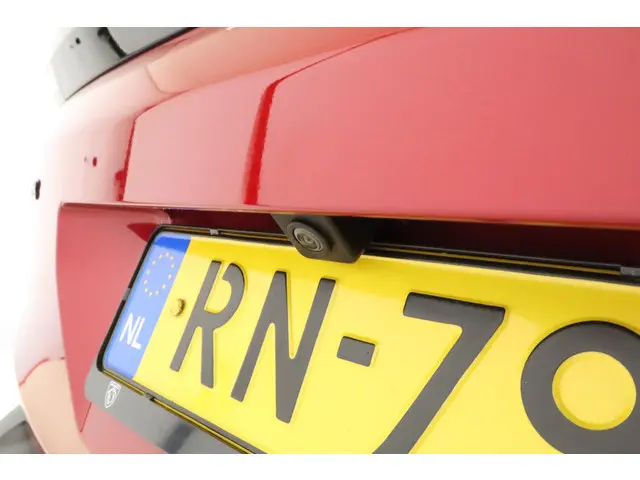 Peugeot 3008 1.2 PureTech Première 2018 Benzine 16