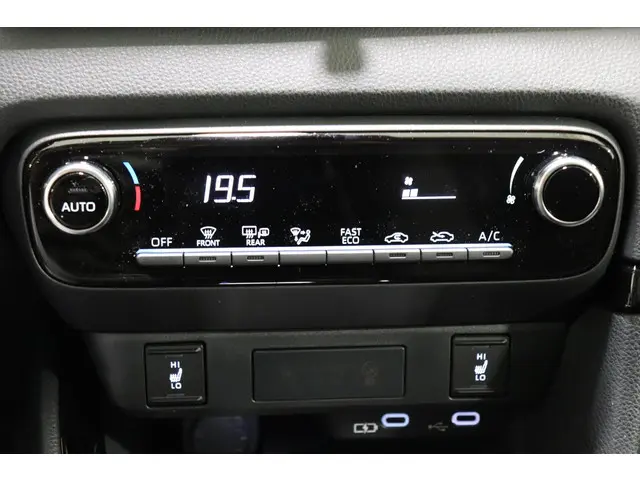 Toyota Yaris 1.5 Hybrid 115 Dynamic, 2025 Hybride Benzine 8