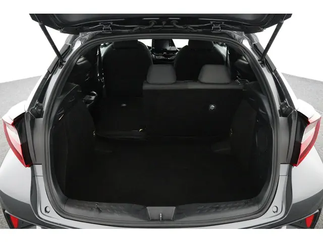 Toyota C-HR 1.8 Hybrid Style 2021 Hybride Benzine 25