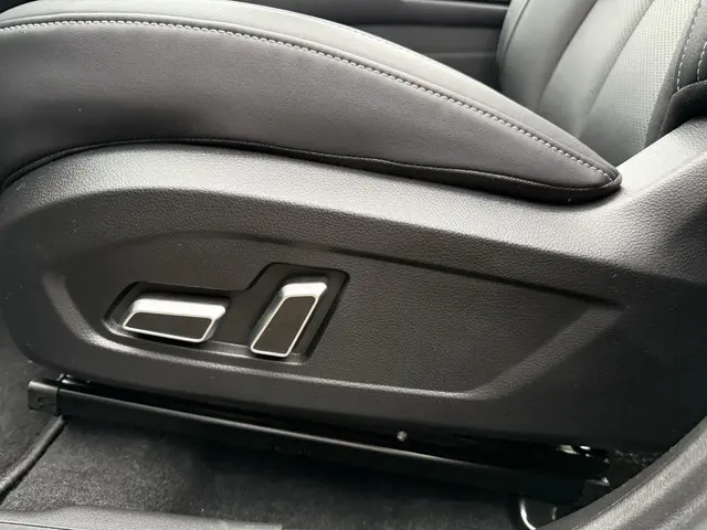 DFSK E5 PHEV 1.5 L2 2025 Hybride Benzine 27