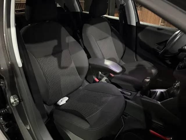 Peugeot 208 1.2 PureTech | Signature |NAP | 2019 Benzine 35