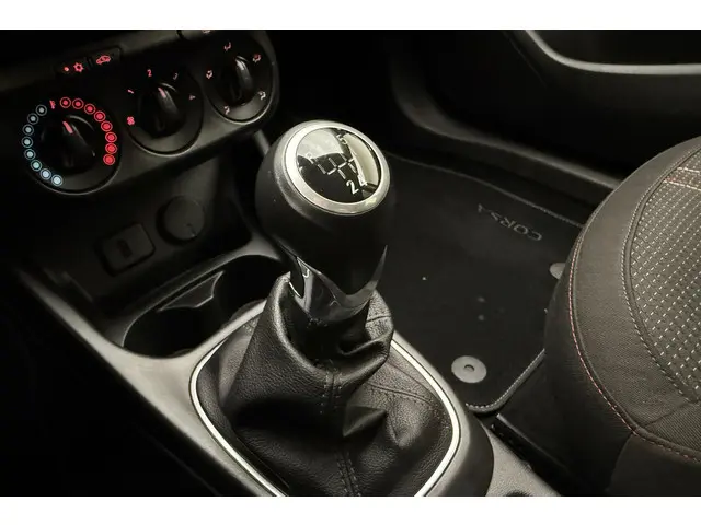 Opel Corsa 1.4 16v 90pk 5drs Black Edition 2018 Benzine 24