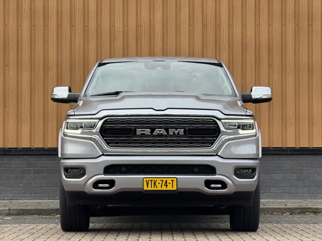 Dodge Ram 1500 2