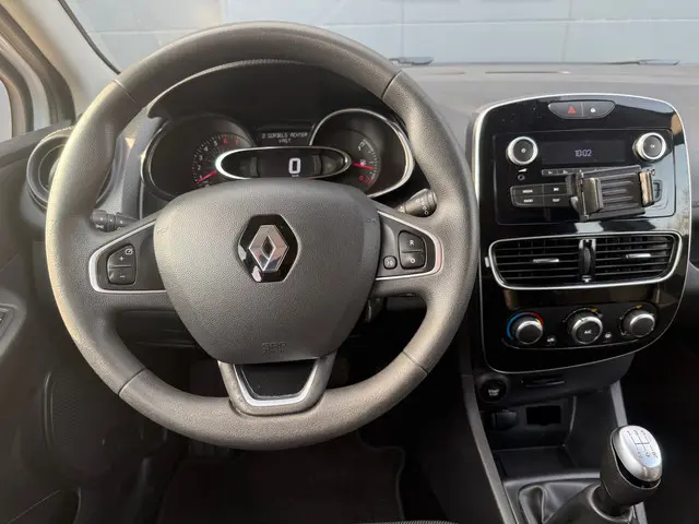 Renault Clio 1.2 16V 2018 Benzine 17