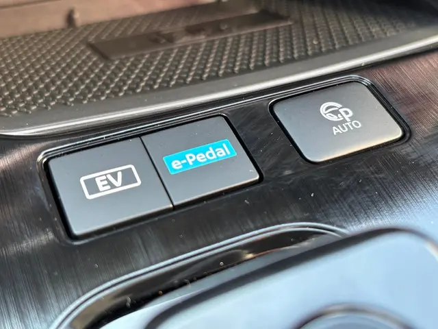 Nissan X-Trail e-4ORCE Tekna Plus 2025 Hybride Benzine 27