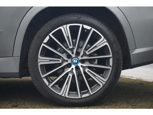 BMW iX1 eDrive20 2024 Elektrisch 7