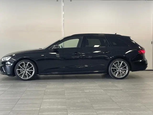 Audi A4 Avant 40 TFSI S edition 2020 Benzine 13
