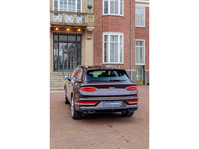 Bentley Bentayga 3.0 V6 Hybrid 2022 Hybride Benzine 127