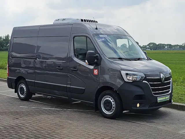 Renault Master 2.3 2023 Diesel 5