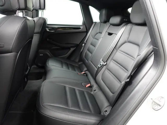 Porsche Macan 3.0 S Design Aut- 2020 Benzine 25