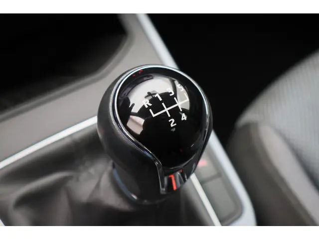 SEAT Arona 1.0 TSI Style Business Intense 2019 Benzine 36