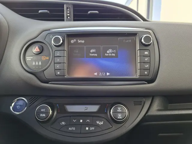 Toyota Yaris 1.5 Hybrid 2017 Hybride Benzine 24