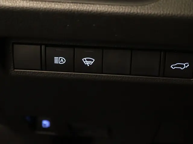 Toyota RAV4 2.5 Hybrid Active Plus 2020 Hybride Benzine 23