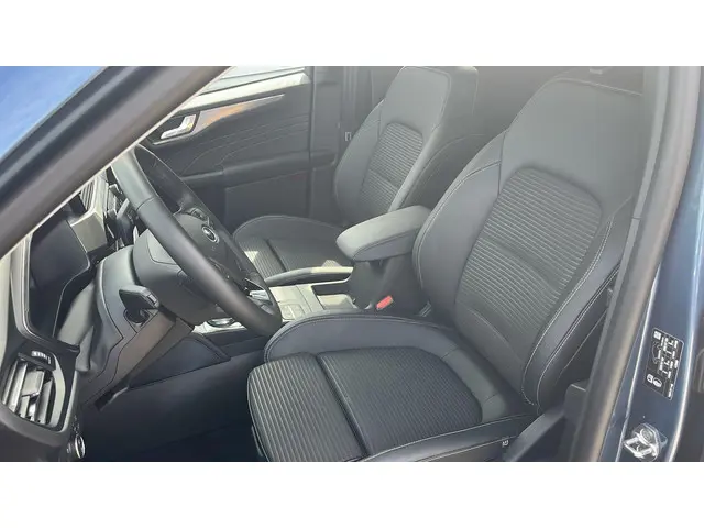 Ford Kuga 2.5 PHEV Titanium 2024 Hybride Benzine 14