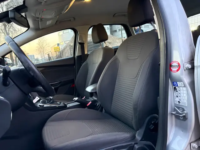 Ford Focus Wagon 1.0 Titanium 2016 Benzine 14