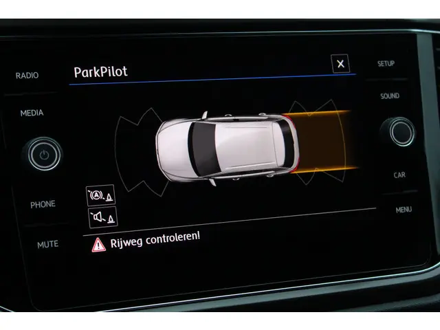 Volkswagen T-Roc 1.5 TSI Style//Carplay//150PK! 2019 Benzine 17