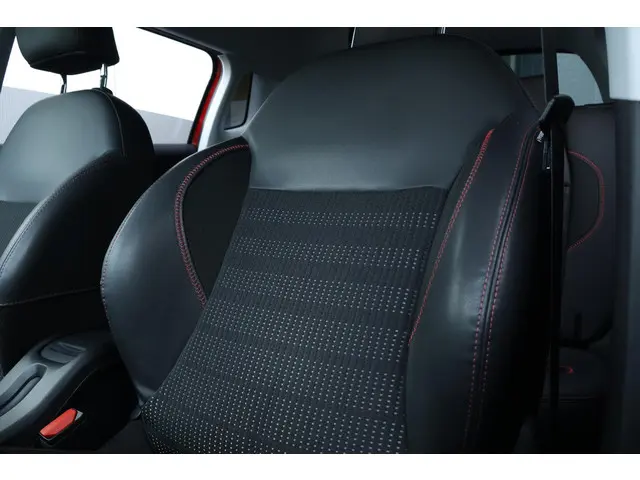 Peugeot 2008 1.2 PureTech GT-line 2018 Benzine 13