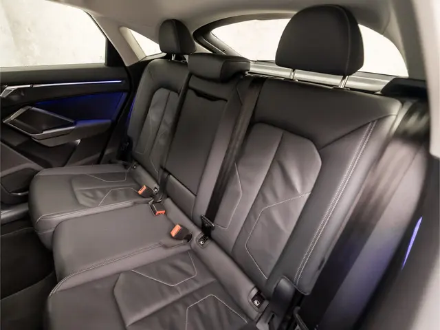 Audi Q3 Sportback 35 TFSI S-Line Sport 2020 Benzine 17