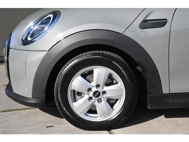 MINI Cooper Cabrio Mini 1.5 Classic 2023 Benzine 6