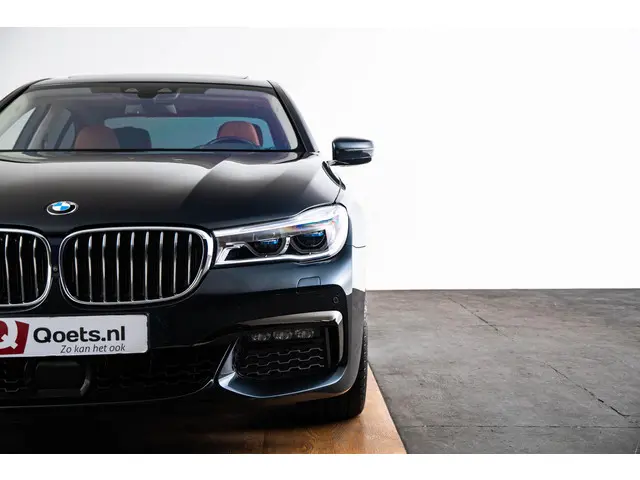 BMW 7 Serie 750i xDrive High Executive 2018 Benzine 39