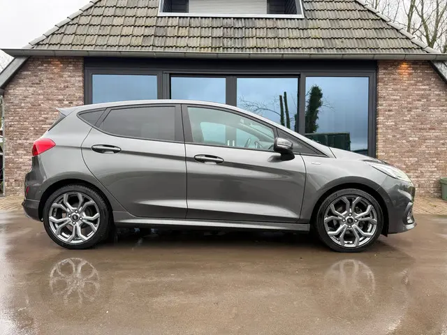 Ford Fiesta 1.0 EcoBoost ST-Line 2021 Benzine 2