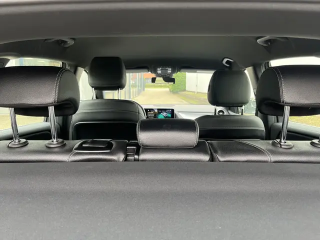 Mercedes-Benz B-Klasse 180 Launch Edition 2020 Benzine 27