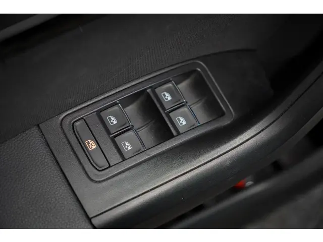 SEAT Ateca 1.5 TSI FR Business Intense 2019 Benzine 14