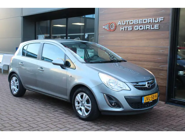 Opel Corsa 1.2-16V Selection 2013 Benzine 6