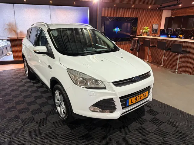 Ford Kuga | 1.5 Titanium | 2016 Benzine 14