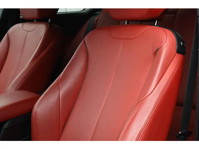 BMW 2 Serie Coupé M235i High Executive 2014 Benzine 12